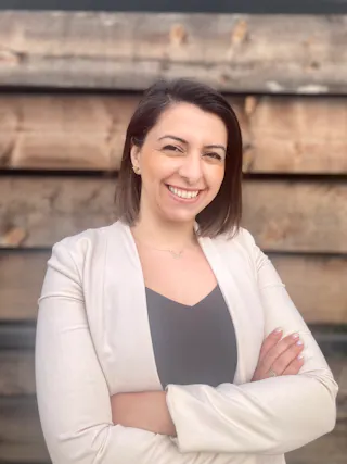 Helen Nazarian Lole