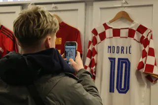 Students explore the psychology behind UK soccer fandom