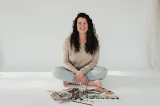 Alyssa Whetstone ’19 turns watercolor side hustle into thriving art business