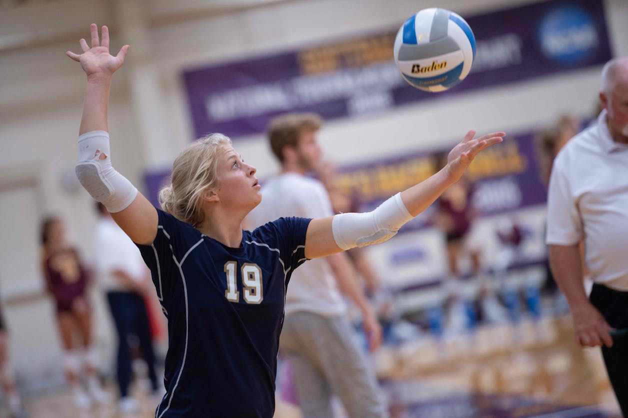 Bethel Royals volleyball