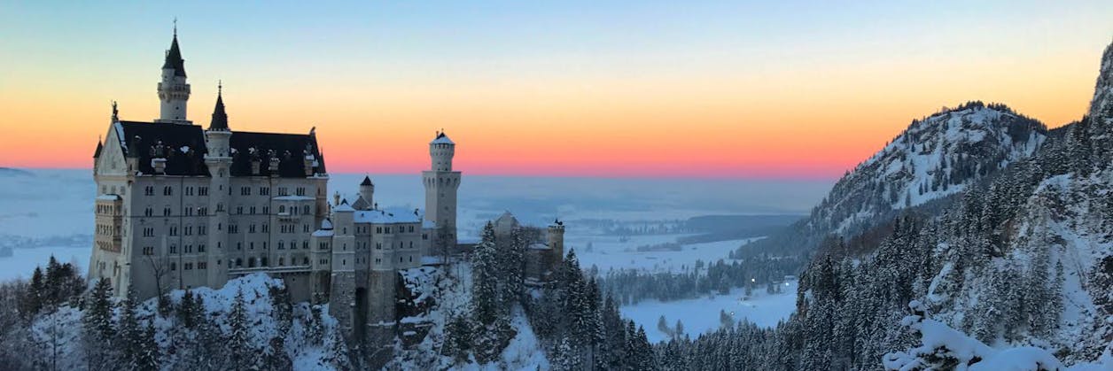 $experienceImage__alt