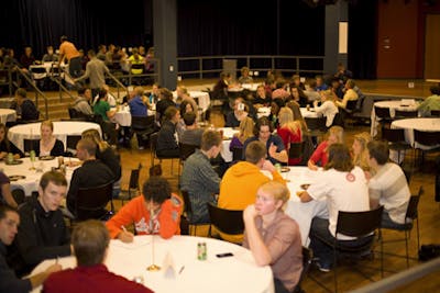 Chemistry Department Hosts Alumni Night