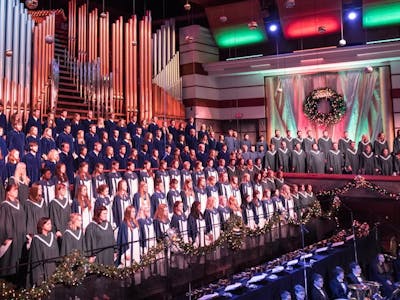 58th Festival of Christmas Features Over 300 Students and Alumni 