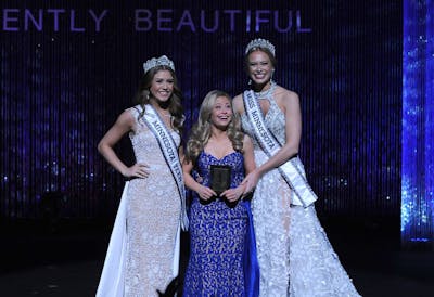 Mikayla Holmgren &amp;#8217;18 Makes History