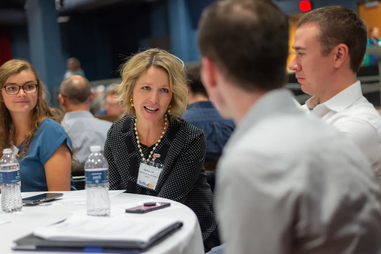 Bethel Students Build Professional Connections Through Alumni Mentorships