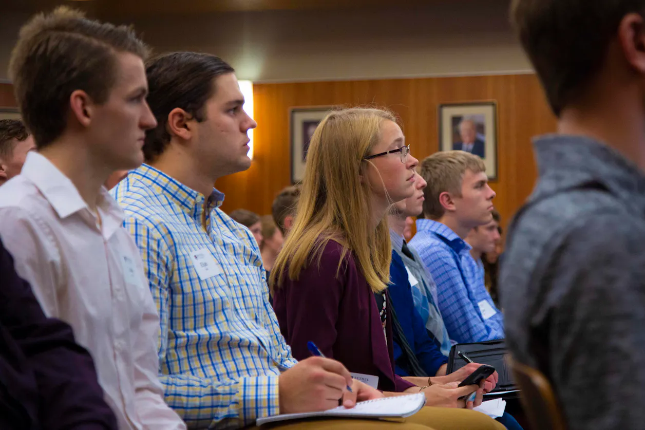 Showcase Connects Students with Employers