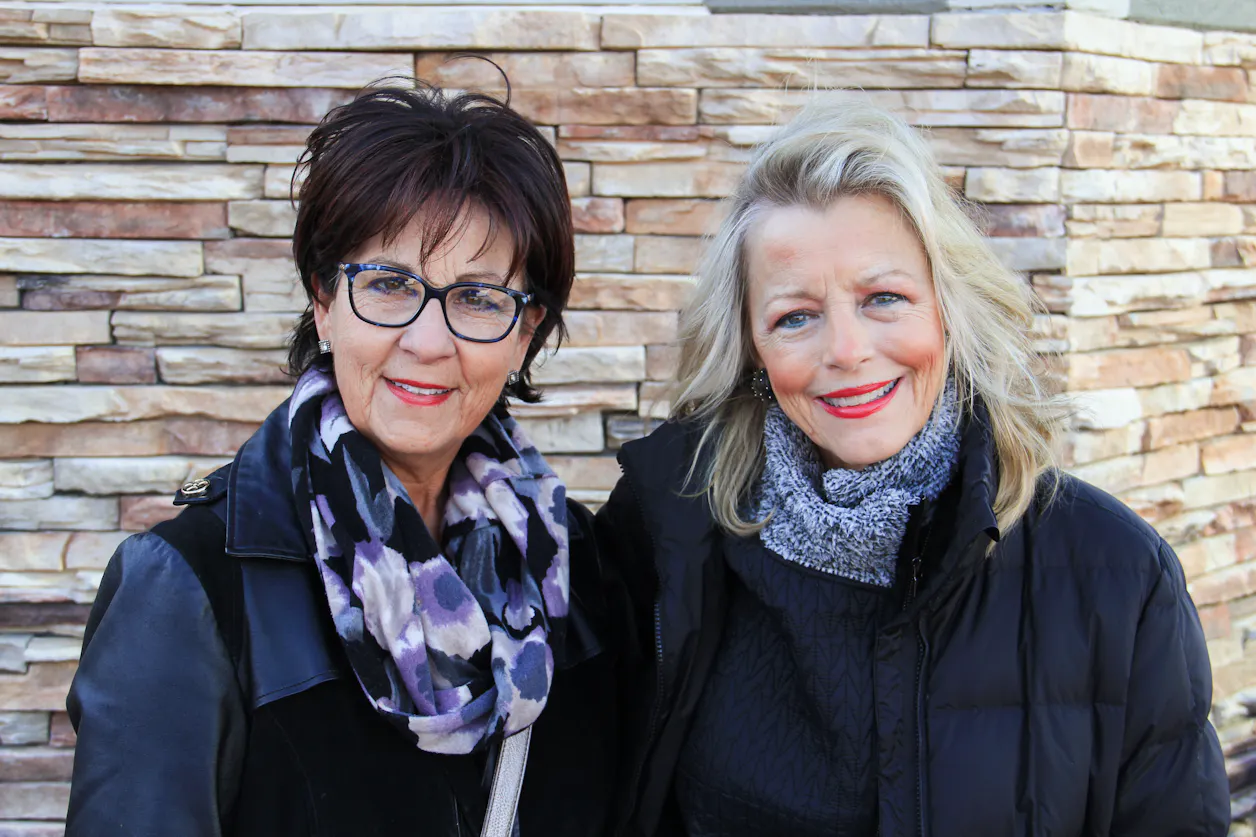 Debbie (Hanley) Szymczyk ’78 and Marilyn (Jackson) Robinson ’75