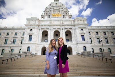 Ashley DeBoer ’19 and Justine Jaenisch ’20