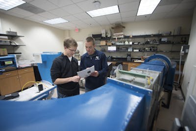 Students work in the Fluids Lab at Bethel University.