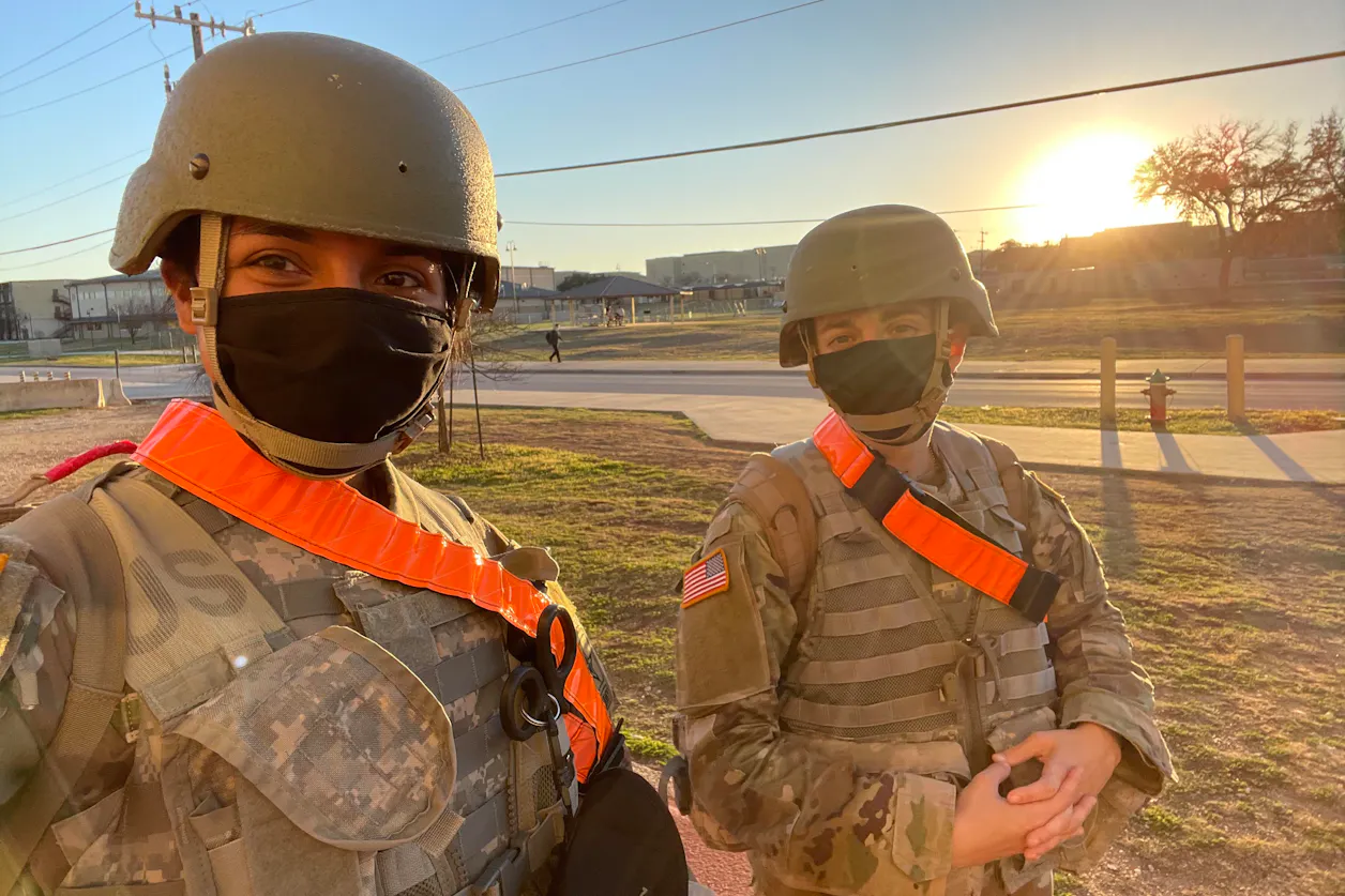 Diba Domínguez with a friend and fellow trainee.