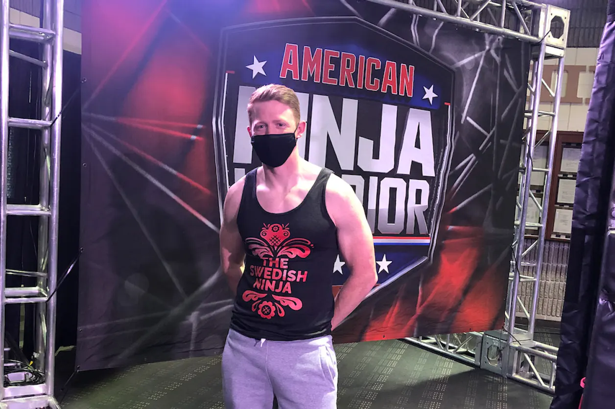 Leif Sundberg, Bethel University alumnus on American Ninja Warrior