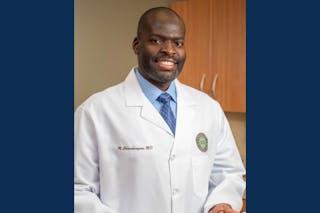 General and bariatric surgeon Munyaradzi Chimukangara ’06 received one of Bethel’s 2021 4 Under 40 Alumni Achievement Awards for his holistic approach to healthcare.