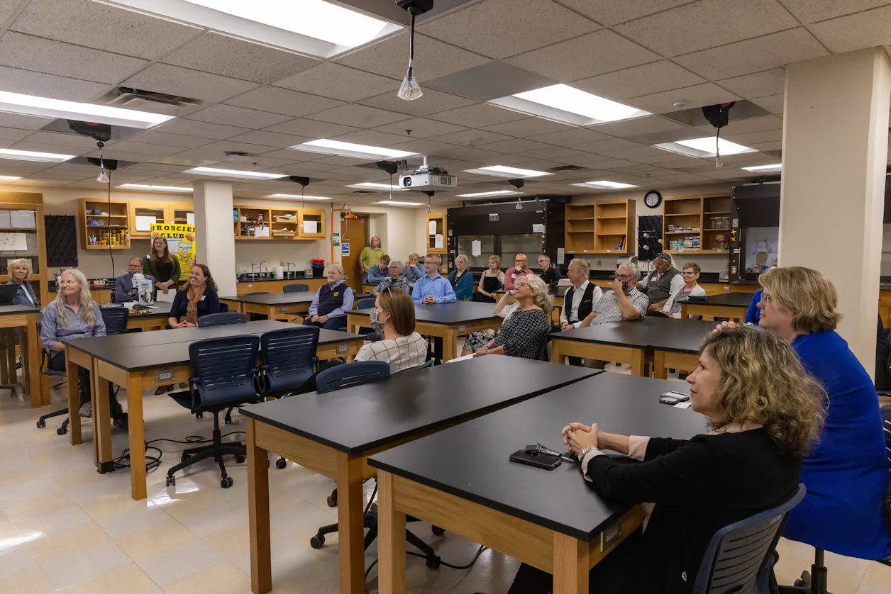“We chose to direct our gift to the neuroscience space as a way to express our deep gratitude to the psychology department faculty and to support a program that prepares students to serve in ways that matter for God’s kingdom,” Deb Harless shared in her remarks during the ribbon-cutting ceremony. 