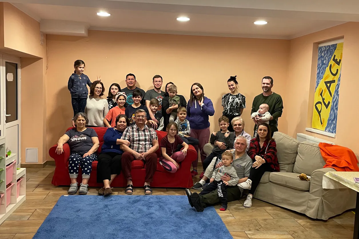 Group of Ukrainian refugees at Horizon of Hope Center