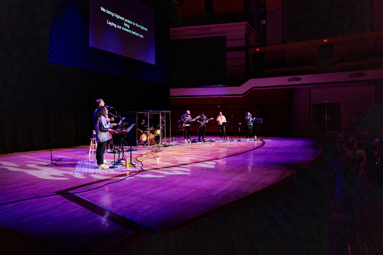 A United Worship Ministries team leads Vespers in Benson Great Hall. 