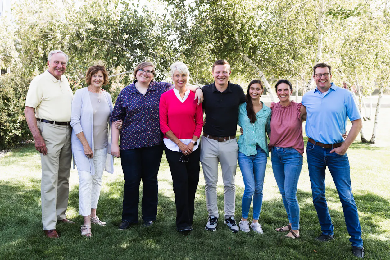 Rollie and Barb GS'01 Anderson with grandchild Erin Edinger, daughter Julie Edinger ’93, GS’22, grandchild Justin Edinger, grandchild Maddie Lund, and daughter-in-law Ingrid and son Brent '98 Anderson. Not pictured: grandchildren Logan Anderson and Laura Edinger. 