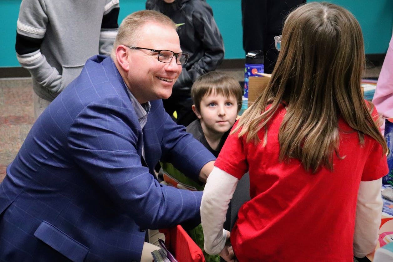  At PACT, Nathan Flansburg ’97, GS’00, GS’15 connects with kindergarten students as they share their latest learning—habitat projects designed to show curiosity and care. 