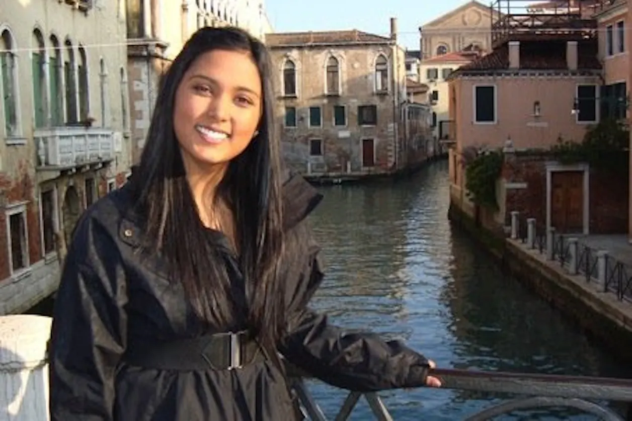 Sarah Peterson in Venice, Italy during a Bethel University faculty-led January course focused on global business.
