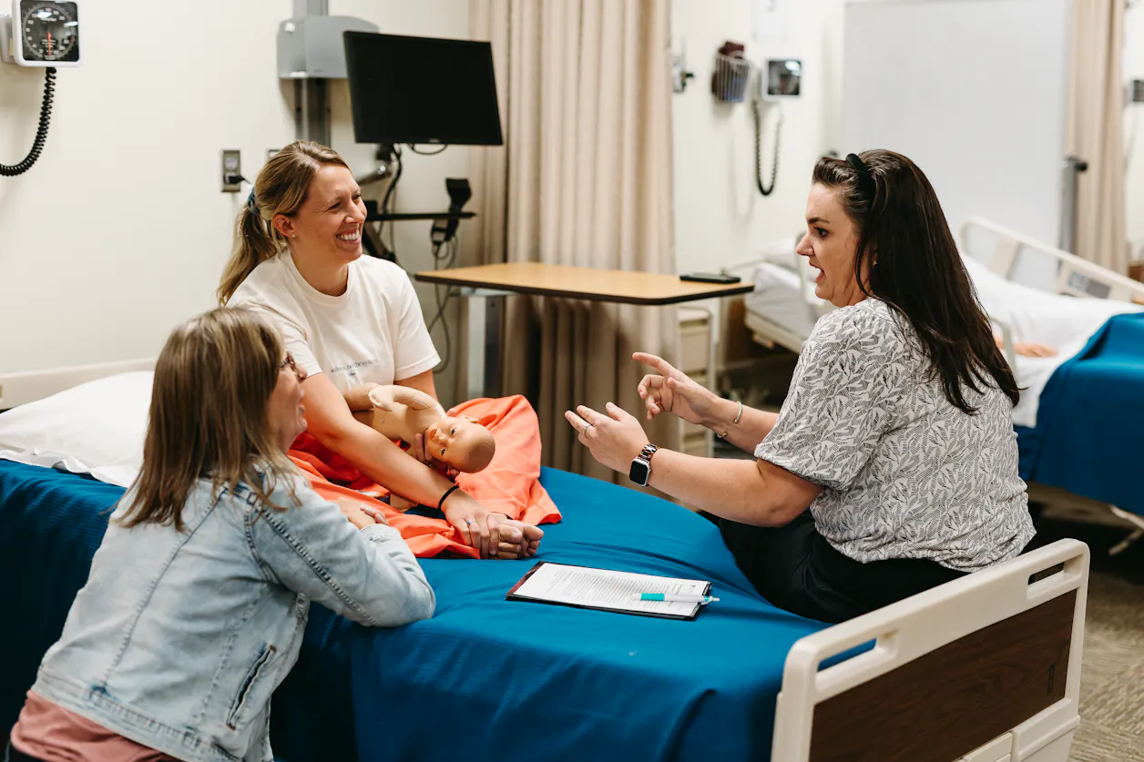 Students form close relationships with peers and faculty who sharpen their knowledge and provide personal encouragement. 