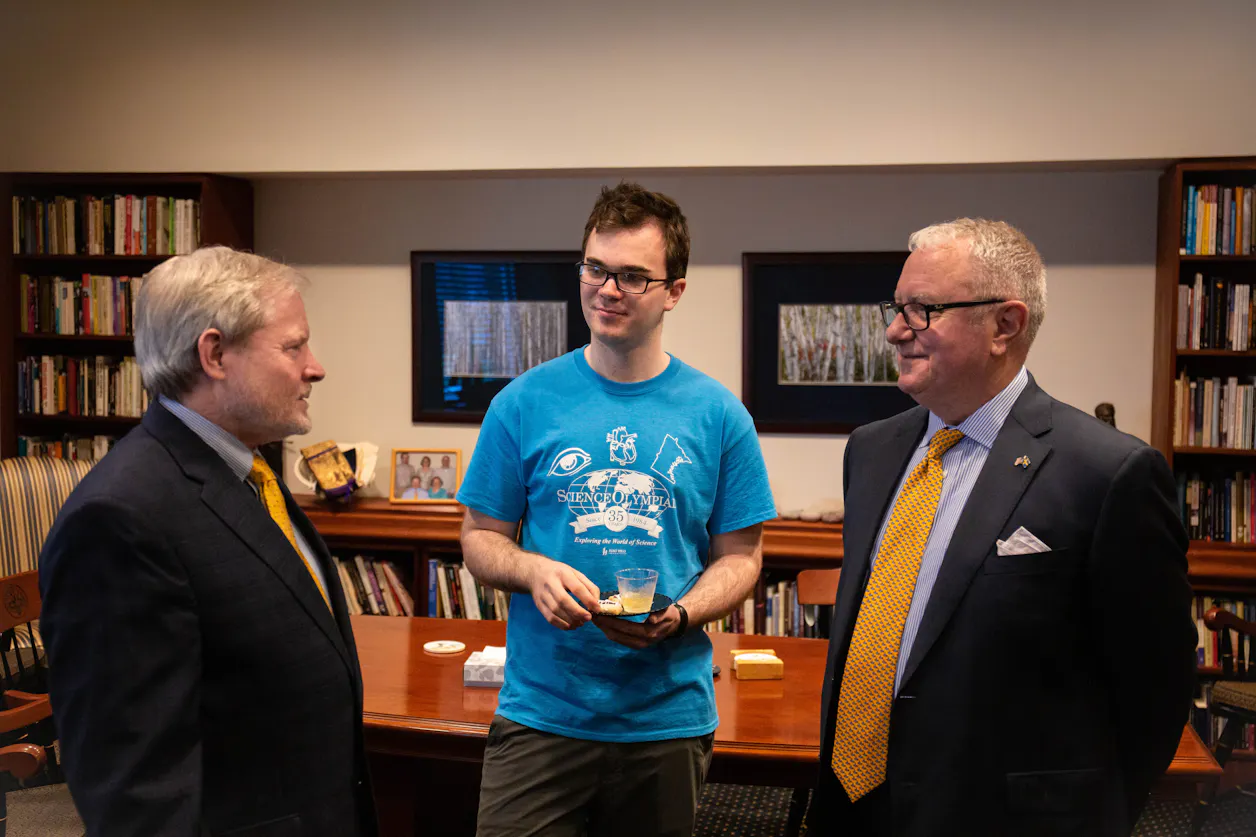 Aaron Coe '19 becomes the 13th Bethel recipient of the Glenn T. Seaborg Science Scholarship