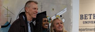 commencement-family-photo
