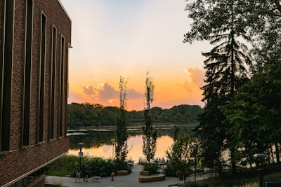 sunset-lake-valentine