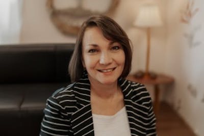 Headshot of Lydia Kaiser