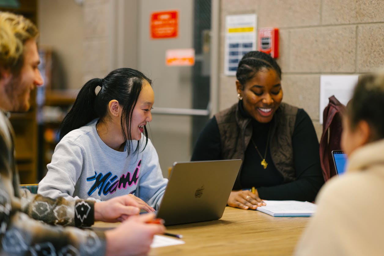 $_EscapeTool.xml($image.asset.metadata.description)