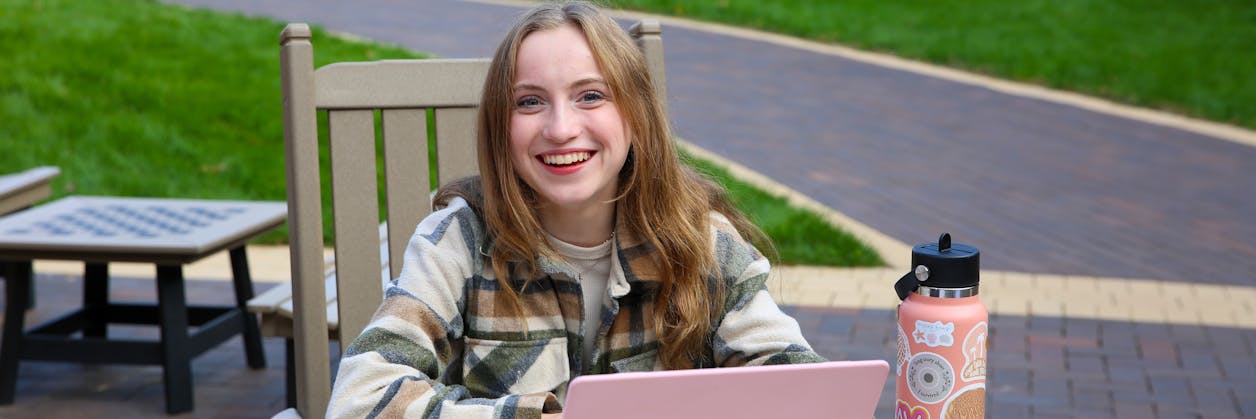 $_EscapeTool.xml($image.asset.metadata.description)