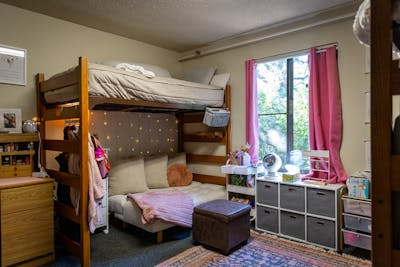 Edgren dorm room